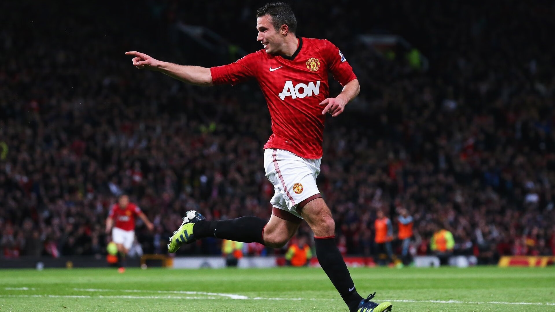 中超球员走进校园，推广足球文化，中超球队的榜样